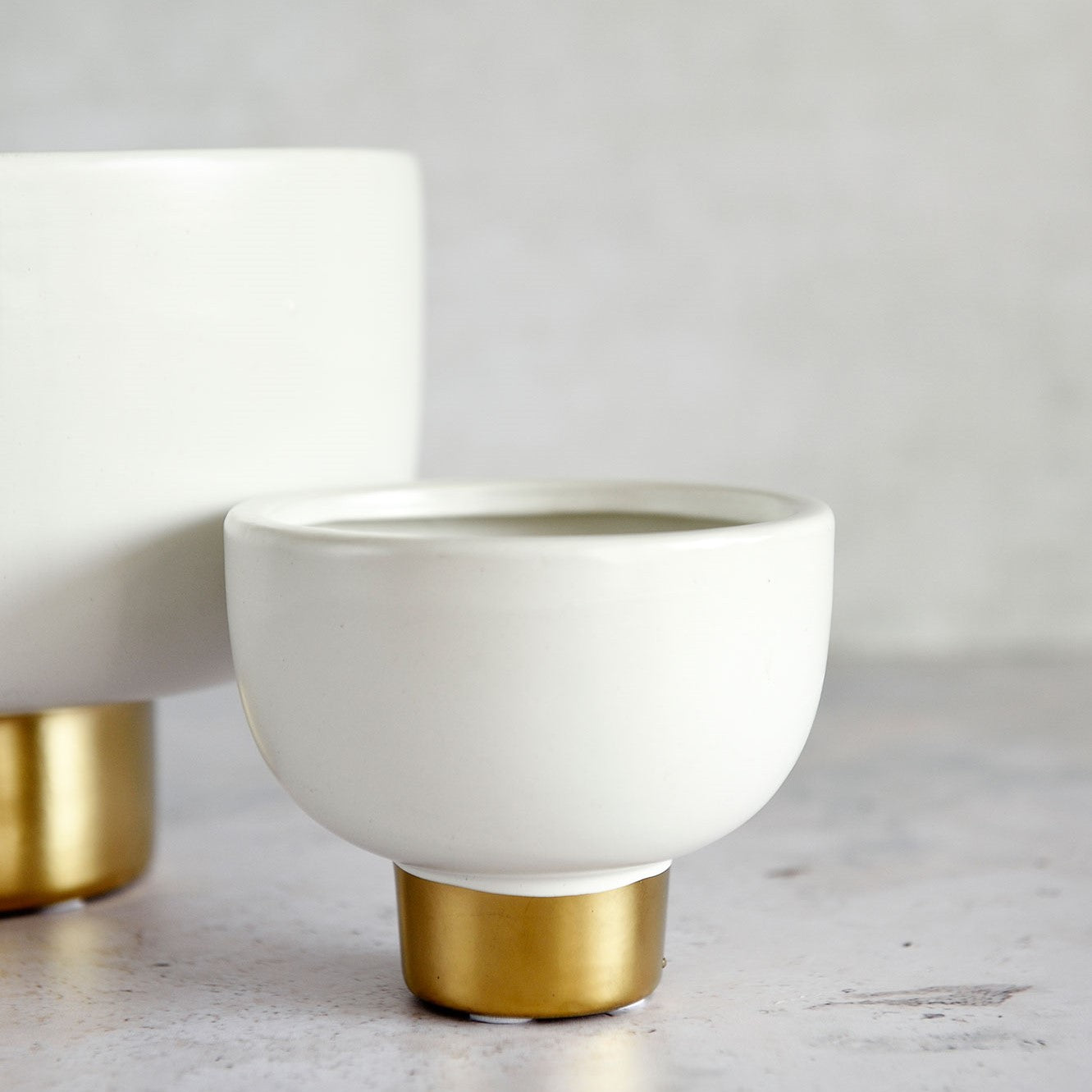 Ahren Display Bowl