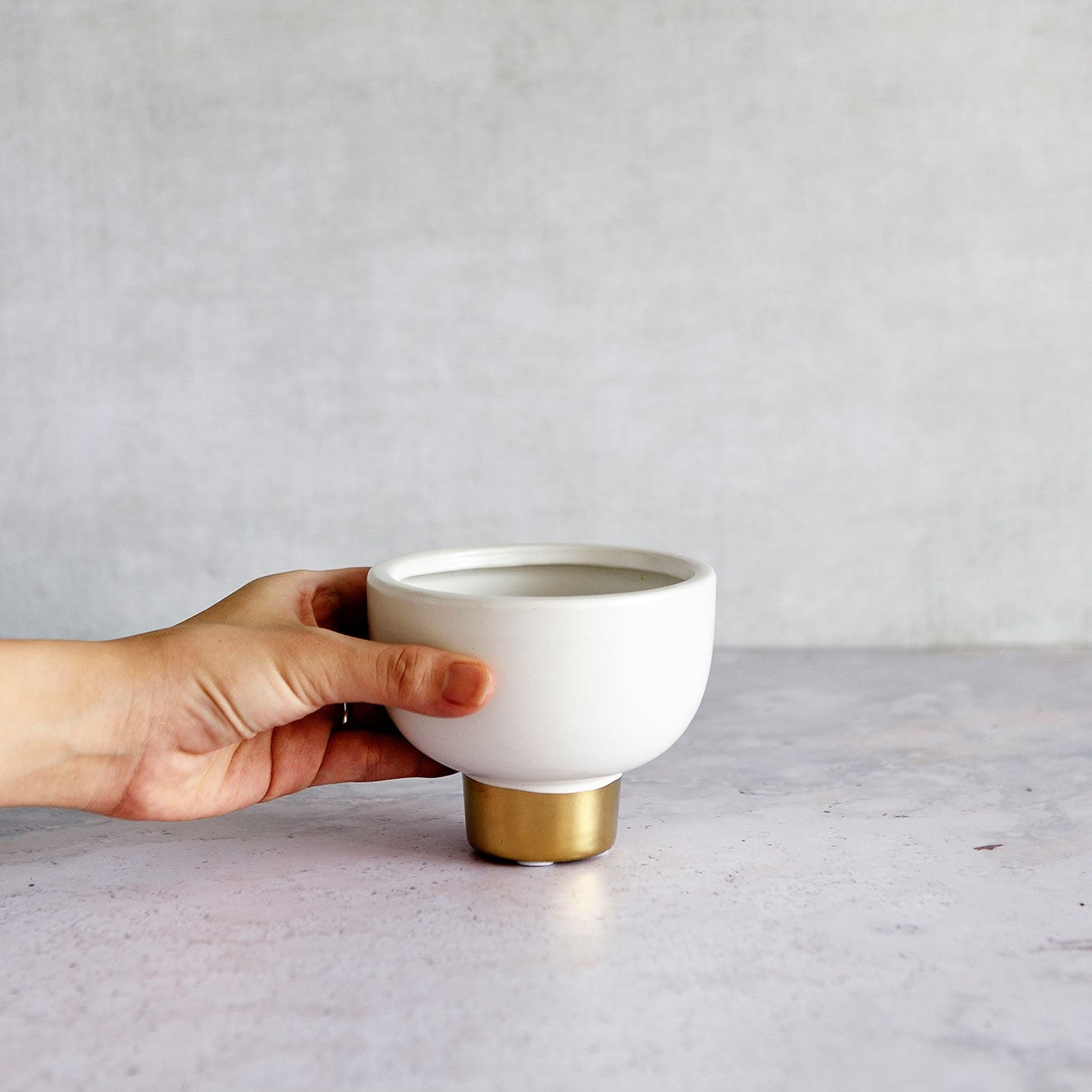 Ahren Display Bowl