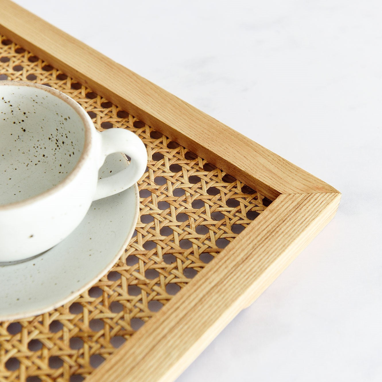 Ode Rattan tray